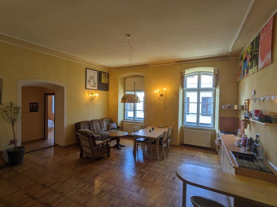 Boheme Central Apartment Timisoara Luaran gambar